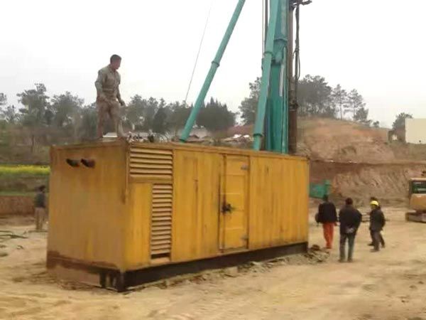 大厂如何判断水冷式机油散热器密封件是否需要更换？